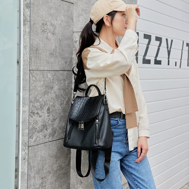 Kabaqoo German Women's Backpack, New Fashionable Genuine Leather Top Layer Cowhide, Convenient Backpack for Commuting to Work